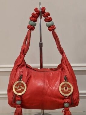 🧧SHANGHAI TANG handbag - soft leather with jade beads